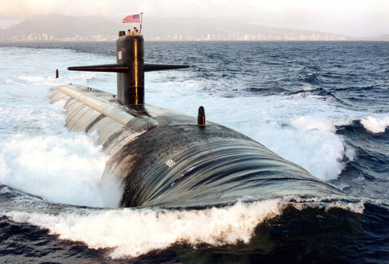 USS Los Angeles (SSN-688), lead boat of the class